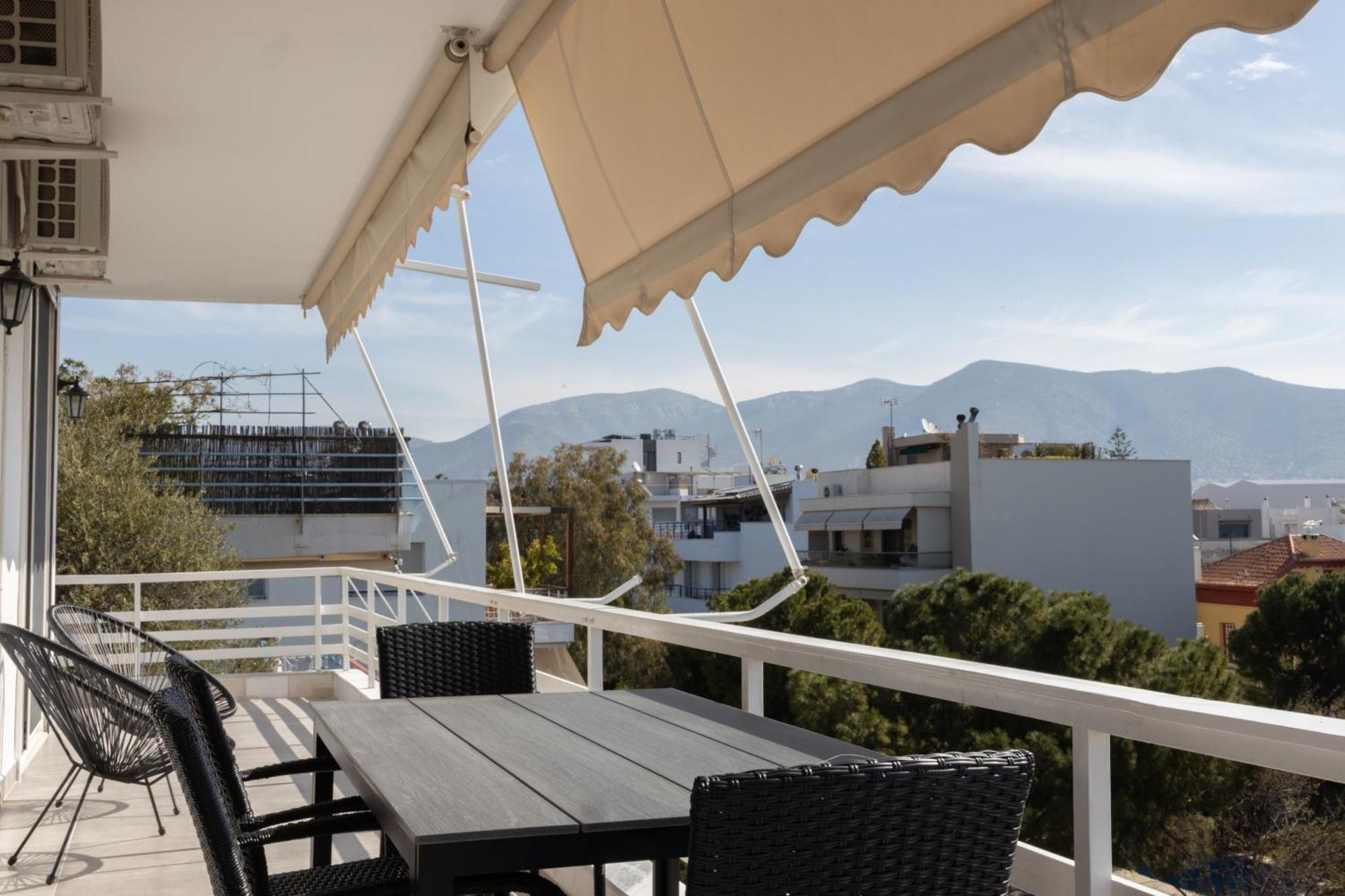 Luxurious 3-Bedroom Seaside Retreat Fully Renovated In 2025 Афіни Екстер'єр фото