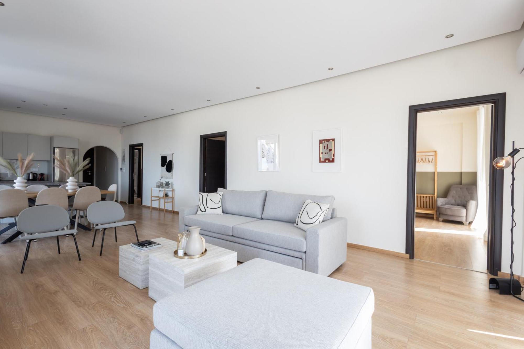 Luxurious 3-Bedroom Seaside Retreat Fully Renovated In 2025 Афіни Екстер'єр фото
